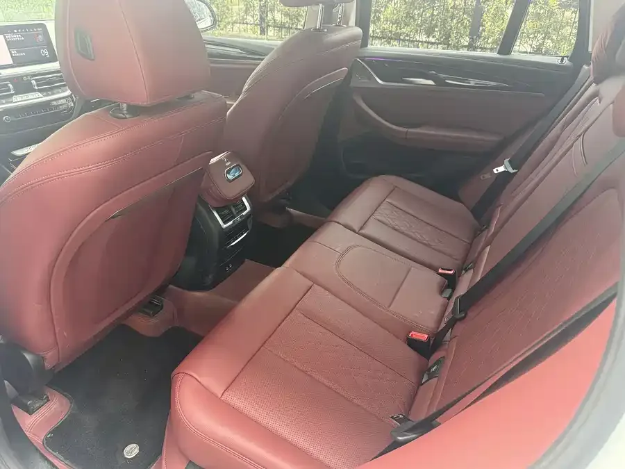 BMW X3 2022 facelift xDrive25i M Sport package 2024 — миниатюра 3
