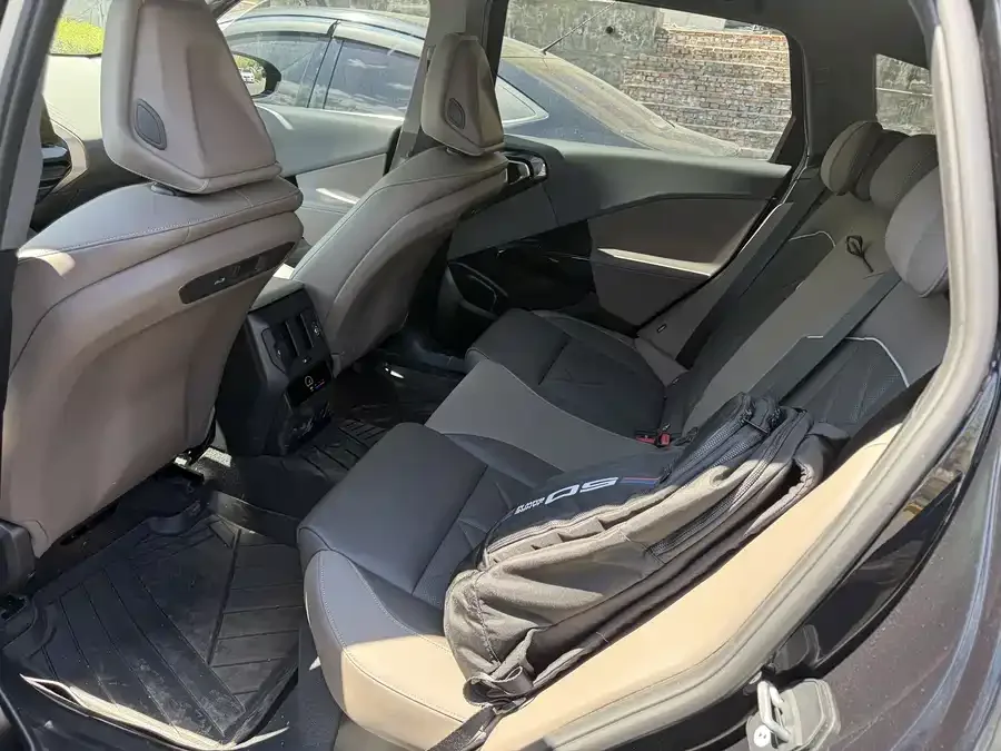 BMW X3 2025 xDrive25L Luxury Package 2025 — миниатюра 2