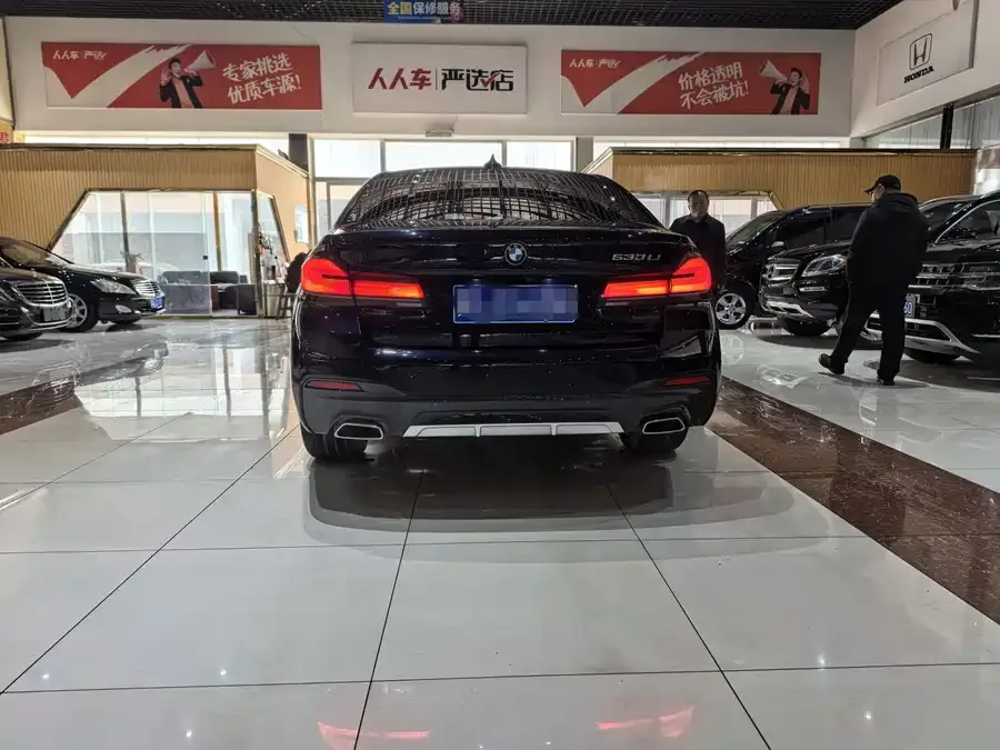 BMW 5 Series BMW 5 Series 2023 facelift 530Li Leading M Sport Package 2024 — миниатюра 2