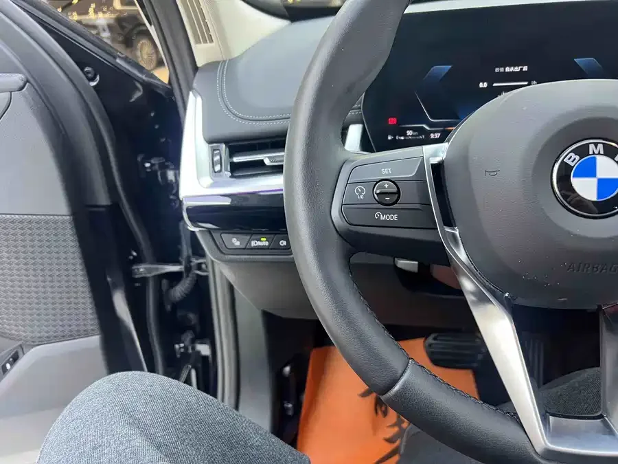 BMW X1 2024 sDrive25Li X Design Package 2025 — миниатюра 2