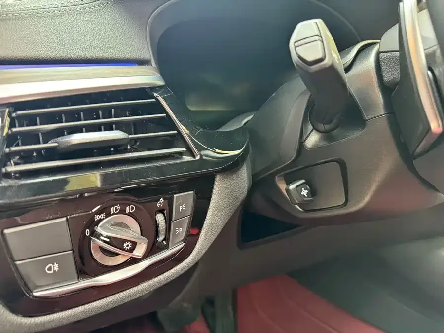 BMW 5 Series BMW 5 Series 2023 530Li Leading M Sport Package 2022 — миниатюра 4