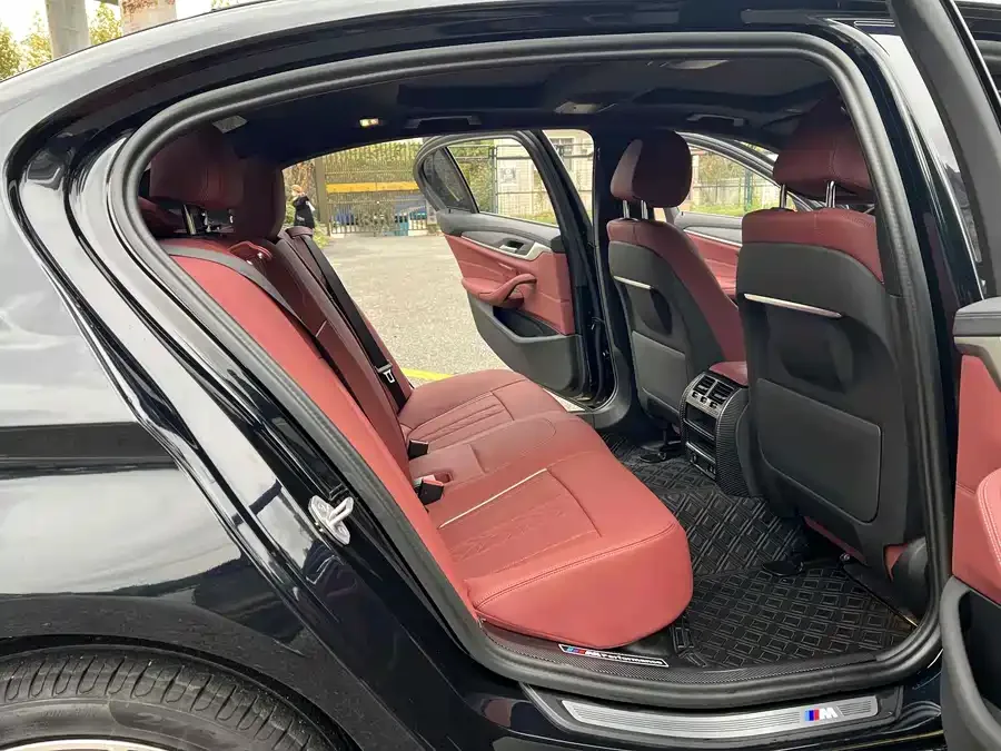 BMW 5 Series BMW 5 Series 2022 530Li Leading M Sport Package 2022 — миниатюра 3