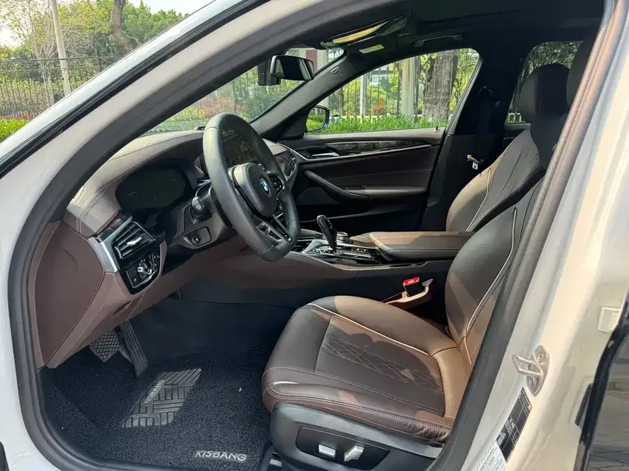 BMW 5 Series BMW 5 Series 2022 530Li Leading M Sport Package 2022 — миниатюра 3