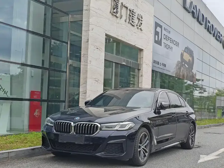 BMW 5 Series New Energy 2022 535Le M Sports Package 2022 — фото 1, купить с доставкой в Москву