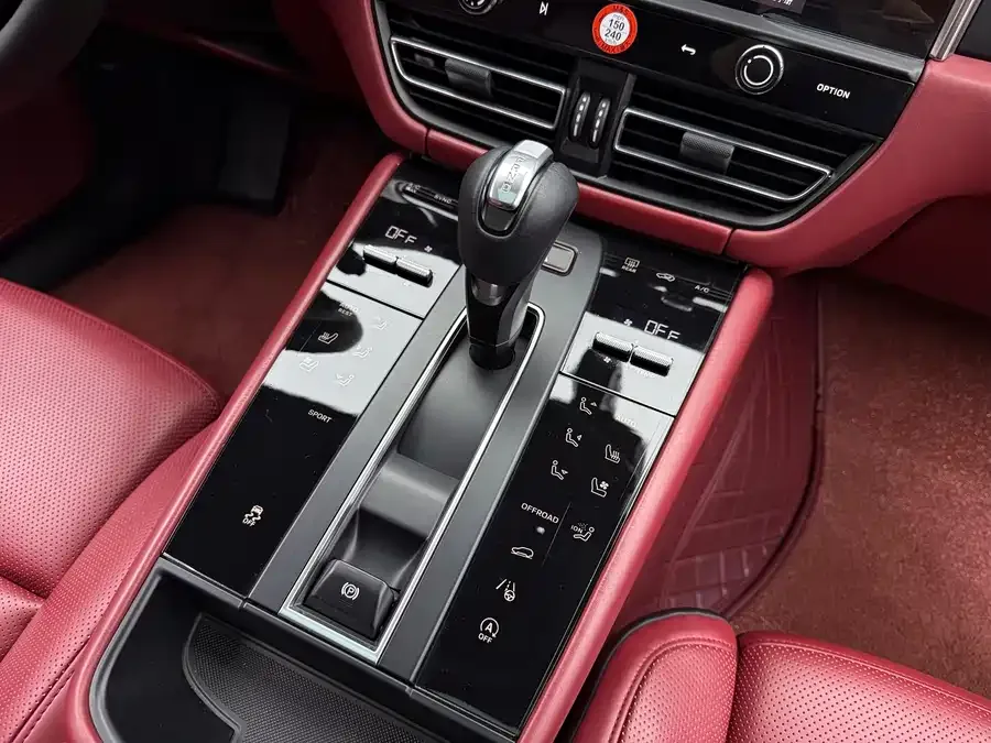 Porsche Macan Macan 2023 Macan 2.0T 2023 — миниатюра 4