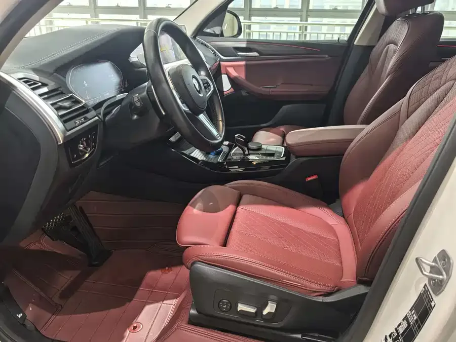 BMW X3 2022 Model 2 xDrive30i Leading M Night Edition 2022 — миниатюра 5