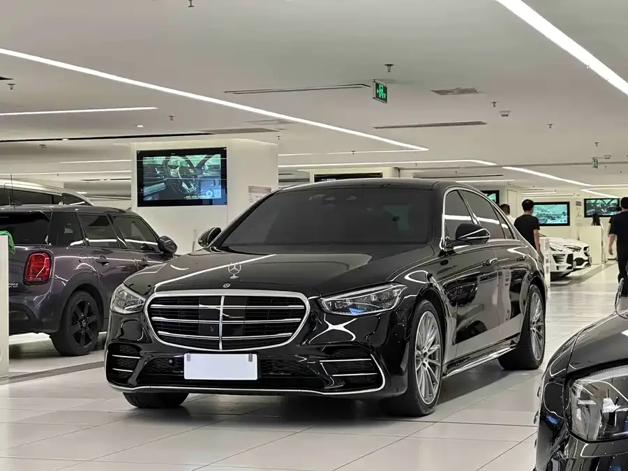 Mercedes-Benz S-Класс 2024