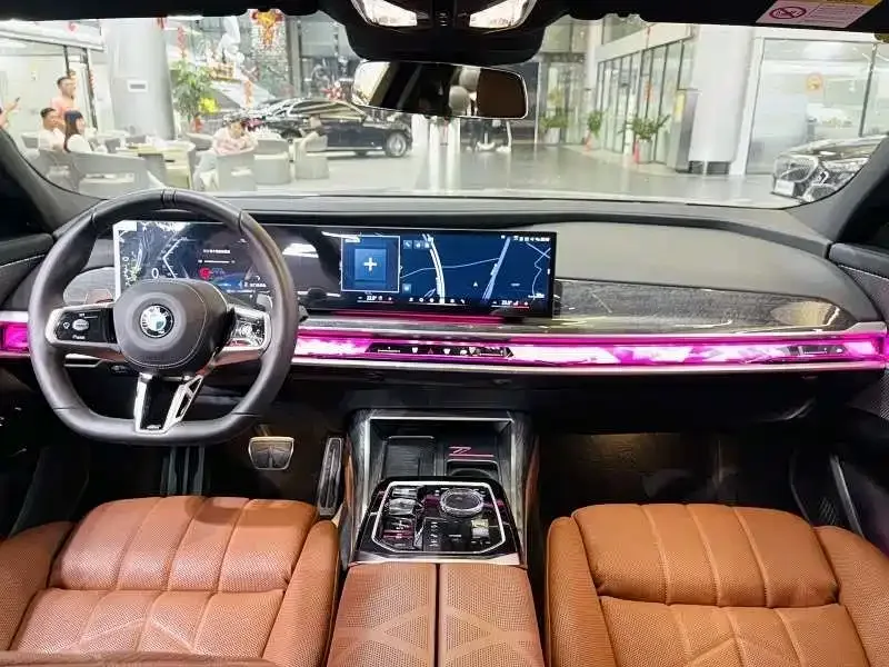 BMW 7 Series BMW 7 Series 2023 740Li Exclusive M Sport Package 2024 — миниатюра 4