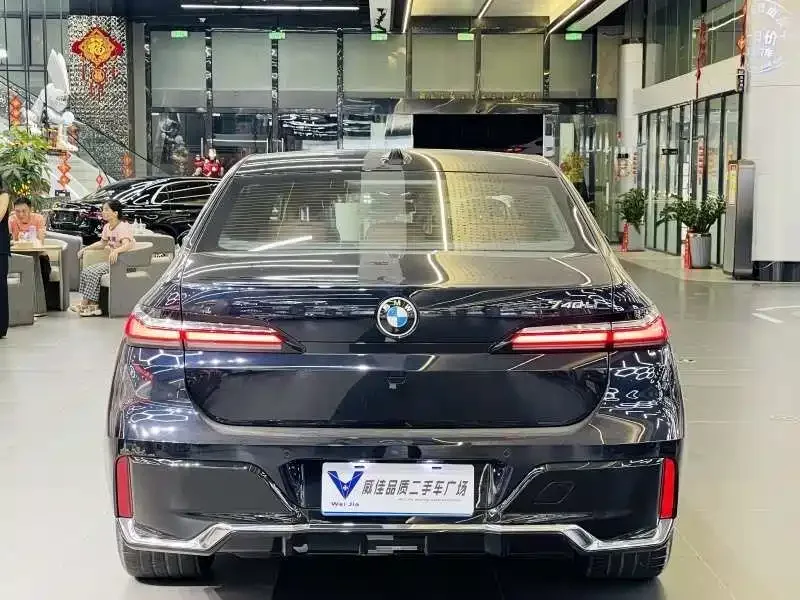 BMW 7 Series BMW 7 Series 2023 740Li Exclusive M Sport Package 2024 — миниатюра 5