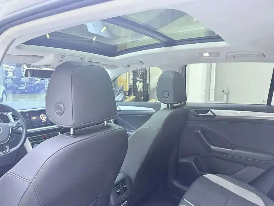 Volkswagen T-Roc T-ROC 2022 280TSI DSG 2WD Elite PLUS 2023 — миниатюра 5