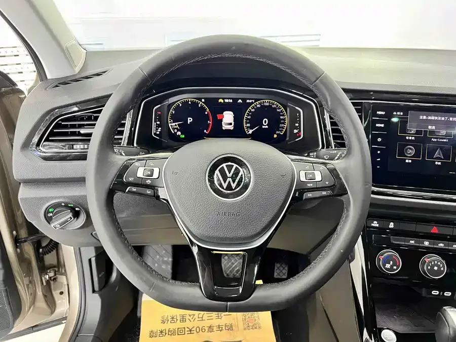 Volkswagen T-Roc T-ROC 2022 280TSI DSG 2WD Comfort PLUS 2023 — миниатюра 3