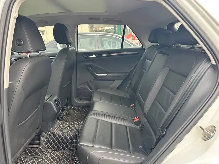 Volkswagen T-Roc T-ROC 2022 280TSI DSG 2WD Comfort PLUS 2022 — миниатюра 5
