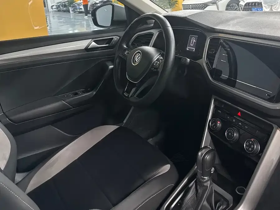Volkswagen T-Roc T-ROC 2022 280TSI DSG 2WD Elite PLUS 2023 — миниатюра 2