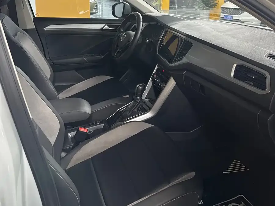 Volkswagen T-Roc T-ROC 2022 280TSI DSG 2WD Elite PLUS 2023 — миниатюра 4