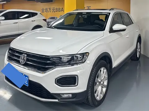 Volkswagen T-Roc 2023 купить в Москве