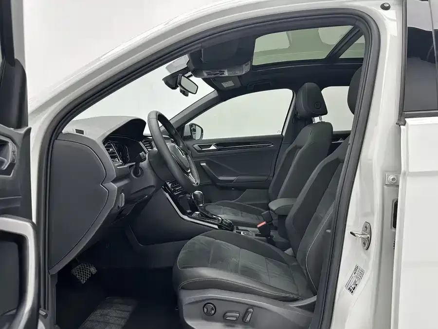 Volkswagen T-Roc T-ROC 2021 facelift 280TSI DSG four-wheel drive luxury intelligent version 2022 — миниатюра 2