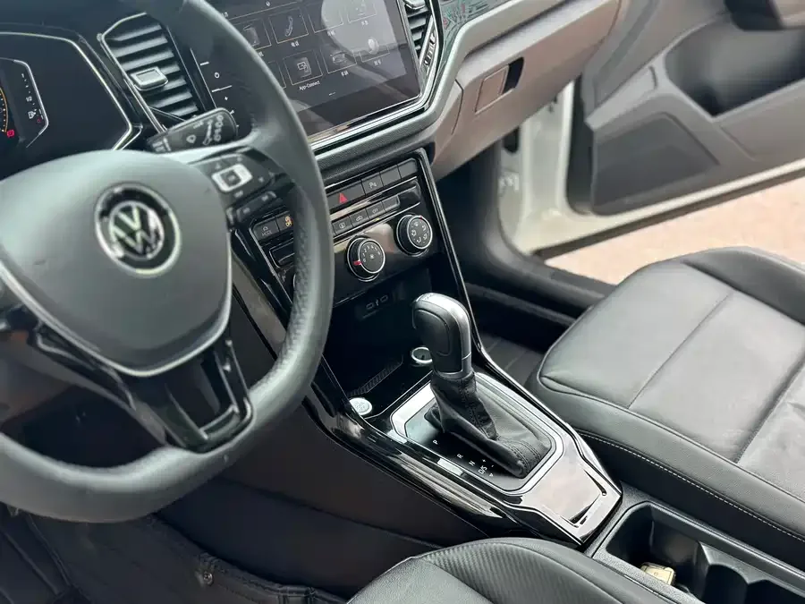 Volkswagen T-Roc T-ROC 2022 280TSI DSG 2WD Comfort PLUS 2023 — миниатюра 5