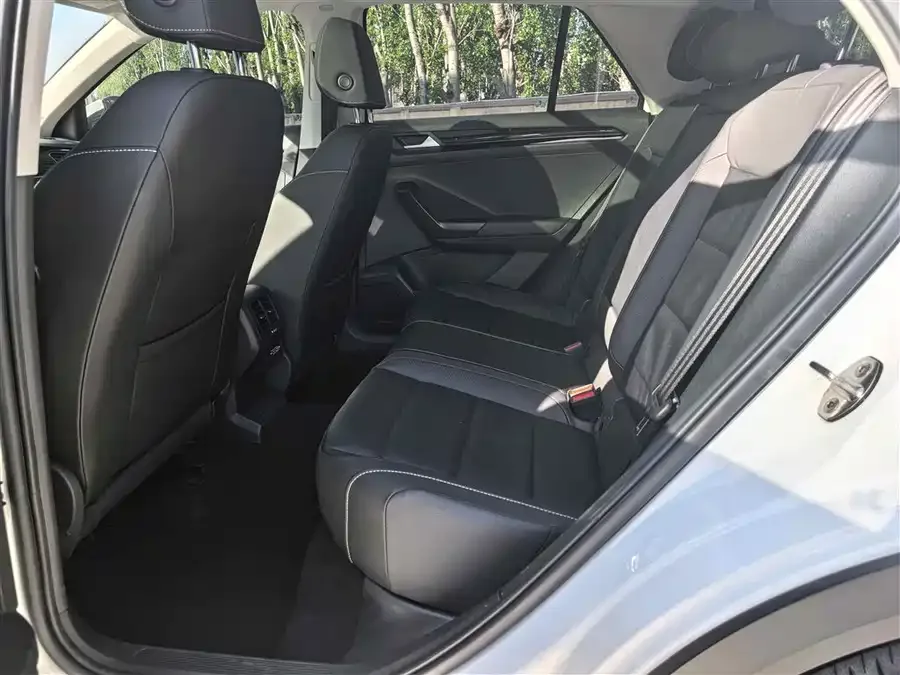 Volkswagen T-Roc T-ROC 2022 280TSI DSG 2WD Comfort PLUS 2022 — миниатюра 4