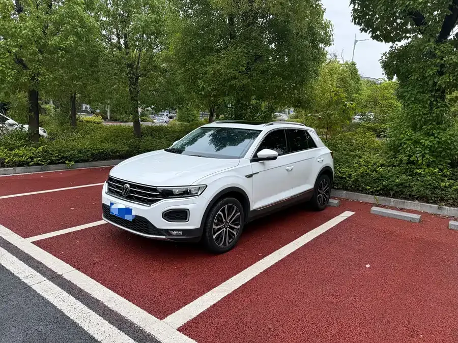 Volkswagen T-Roc 2023