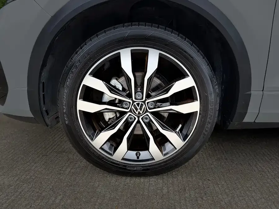 Volkswagen T-Roc T-ROC 2022 280TSI DSG 2WD R-Line Pro PLUS 2023 — миниатюра 4