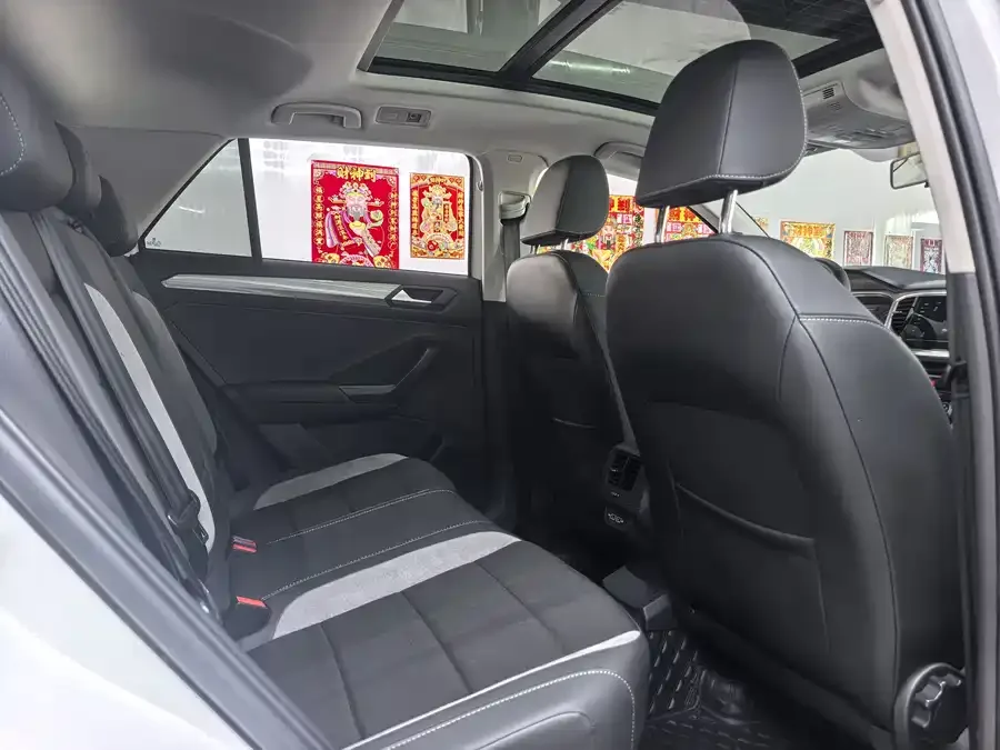 Volkswagen T-Roc T-ROC 2022 280TSI DSG 2WD Elite PLUS 2023 — миниатюра 3