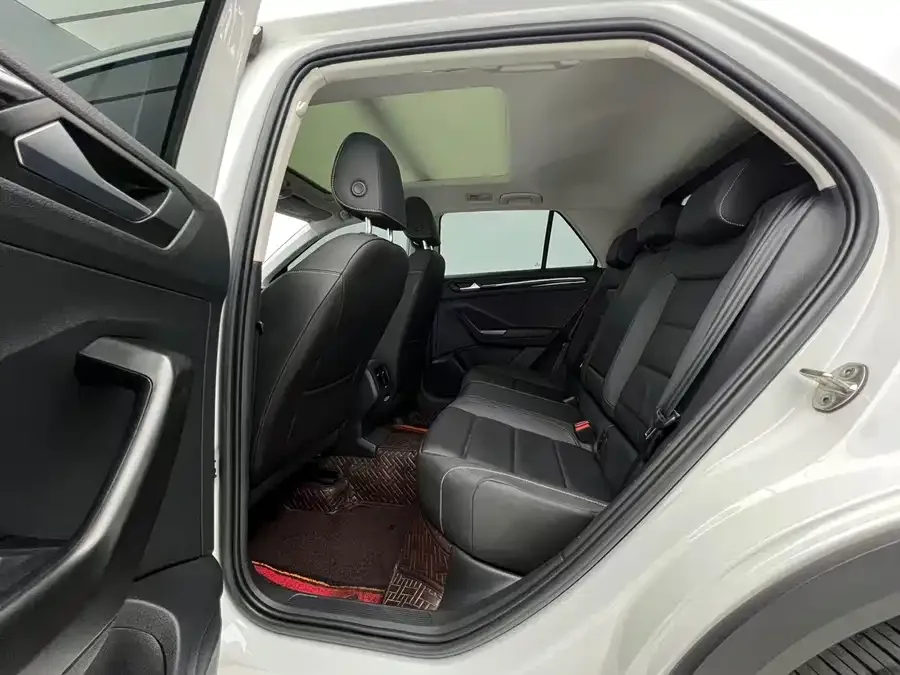 Volkswagen T-Roc T-ROC 2022 280TSI DSG 2WD Comfort PLUS 2023 — миниатюра 4