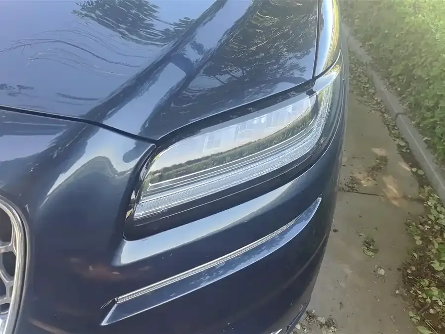Lincoln Navigator Navigator 2021 2.0T 4WD California Coast Limited Edition 2022 — миниатюра 2