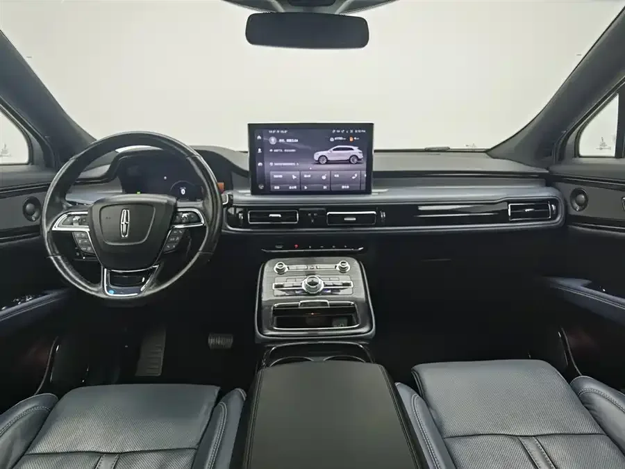 Lincoln Navigator Navigator 2021 2.7T 4WD Premium Edition 2022 — миниатюра 2