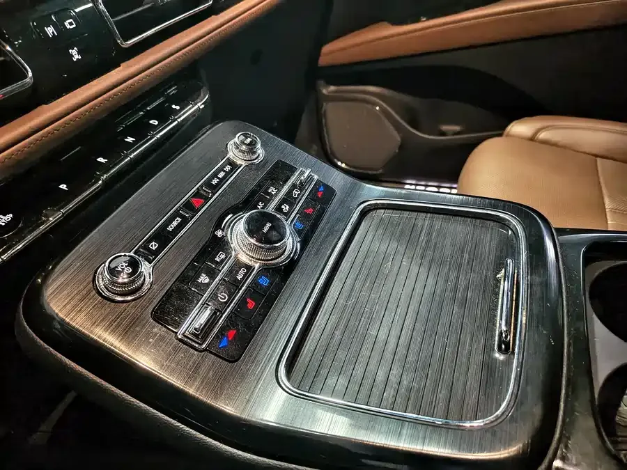 Lincoln Navigator Voyager 2022 2.7T four-wheel drive elegant version 2022 — миниатюра 3