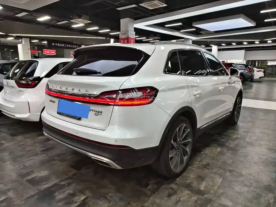 Lincoln Navigator Voyager 2022 2.7T four-wheel drive elegant version 2022 — миниатюра 5