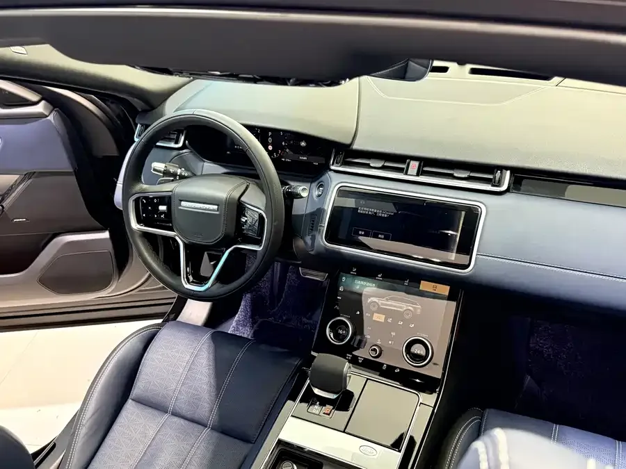 Land Rover Range Rover Velar Range Rover Velar 2022 250PS Glitter Gold Collectors Edition 2023 — миниатюра 4