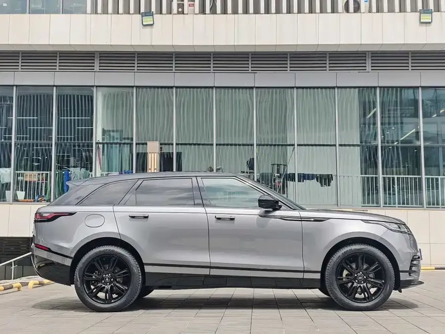 Land Rover Range Rover Velar Range Rover Velar 2021 P250 Black Collectors Edition 2022 — миниатюра 2