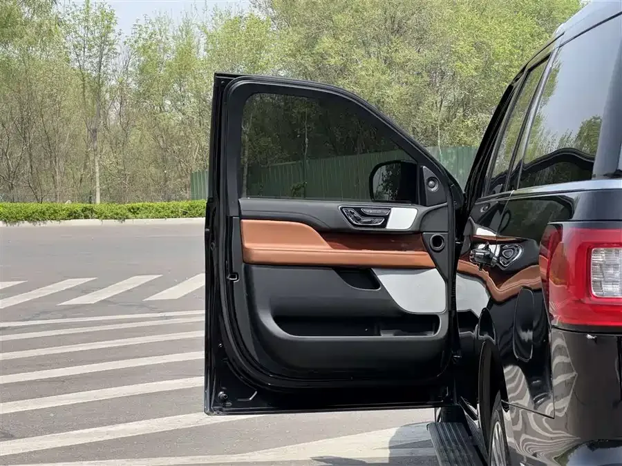Lincoln Navigator Navigator 2020 3.5T Zunyao Edition 2022 — миниатюра 2