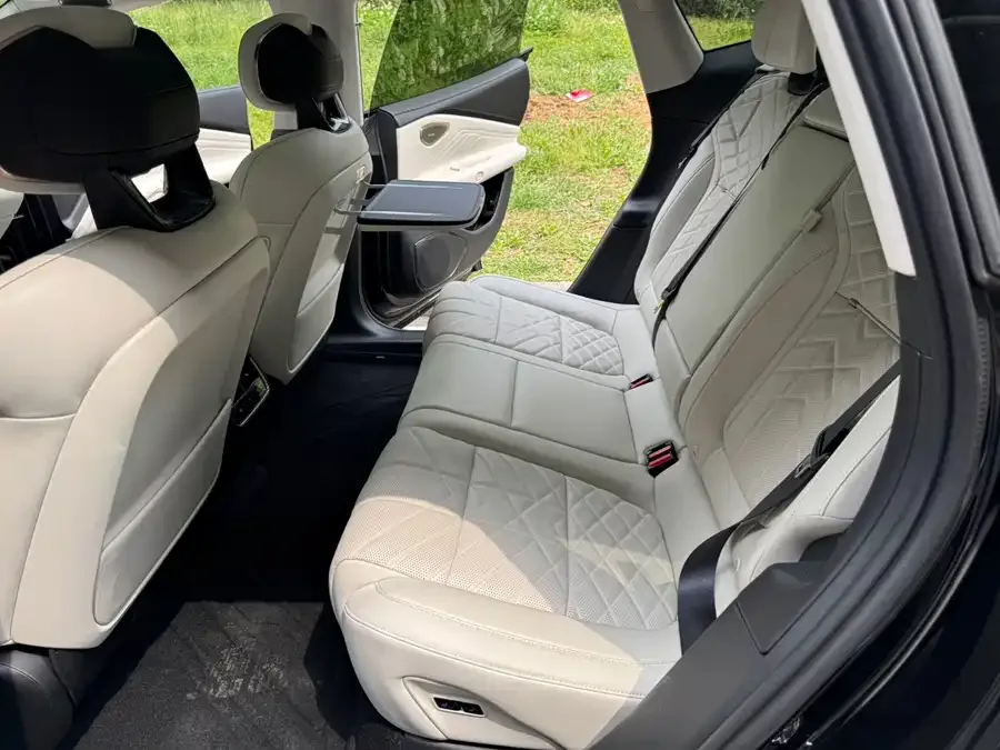 Lynk & Co 10 Lynk & Co 10 2025 240 AWD Ultra H5 2026 — миниатюра 5