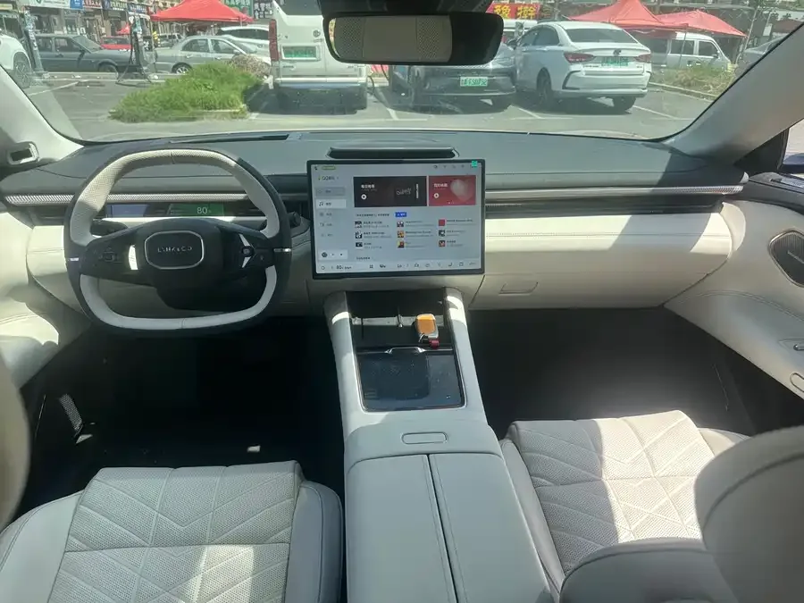 Lynk & Co 10 Lynk & Co 10 2025 120 AWD Ultra 2025 — миниатюра 5