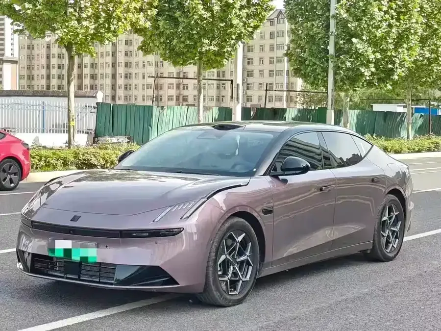 Lynk & Co 10 2025
