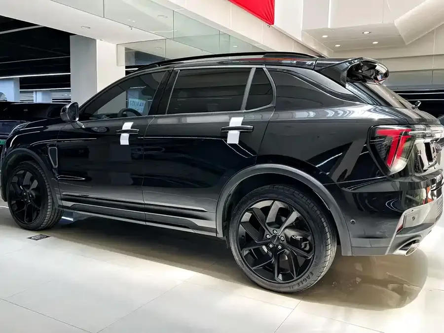 Lynk & Co 01 Lynk & Co 01 2024 2.0TD 4WD Dark Night Edition 2024 — миниатюра 4