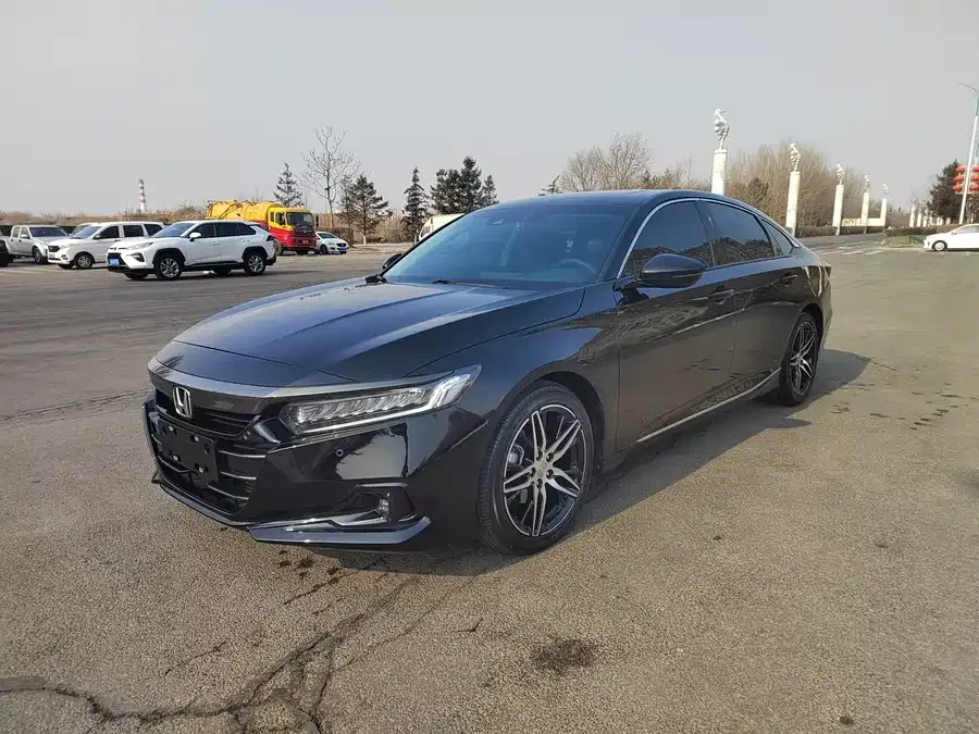 Honda Accord 2022 Accord 260TURBO Fantasy Night Premium Edition 2023 — фото 1, купить с доставкой в Москву