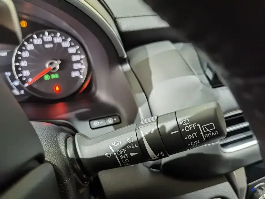 Honda Avancier 2023 Crown Road 370TURBO 4WD Premium Edition 2024 — миниатюра 3