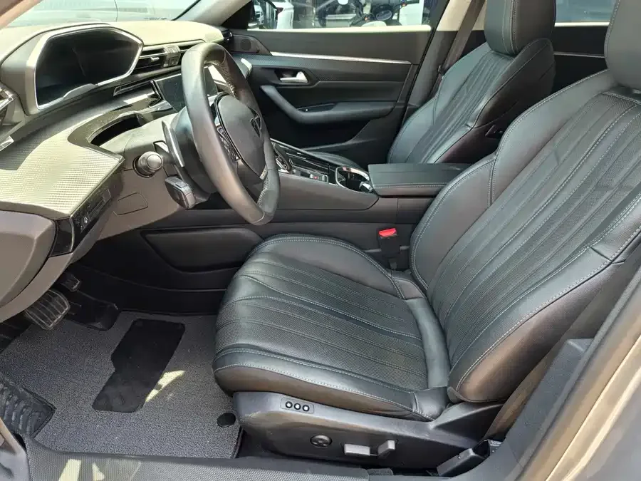 Peugeot 508 Peugeot 508 2023 508L 400THP Driving Flagship Edition 2023 — миниатюра 4