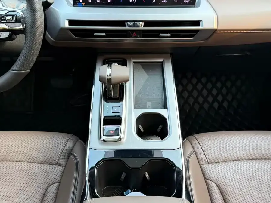 GAC Trumpchi GS4 Trumpchi GS4 2024 MAX 1.5T Flagship Edition 2025 — миниатюра 5
