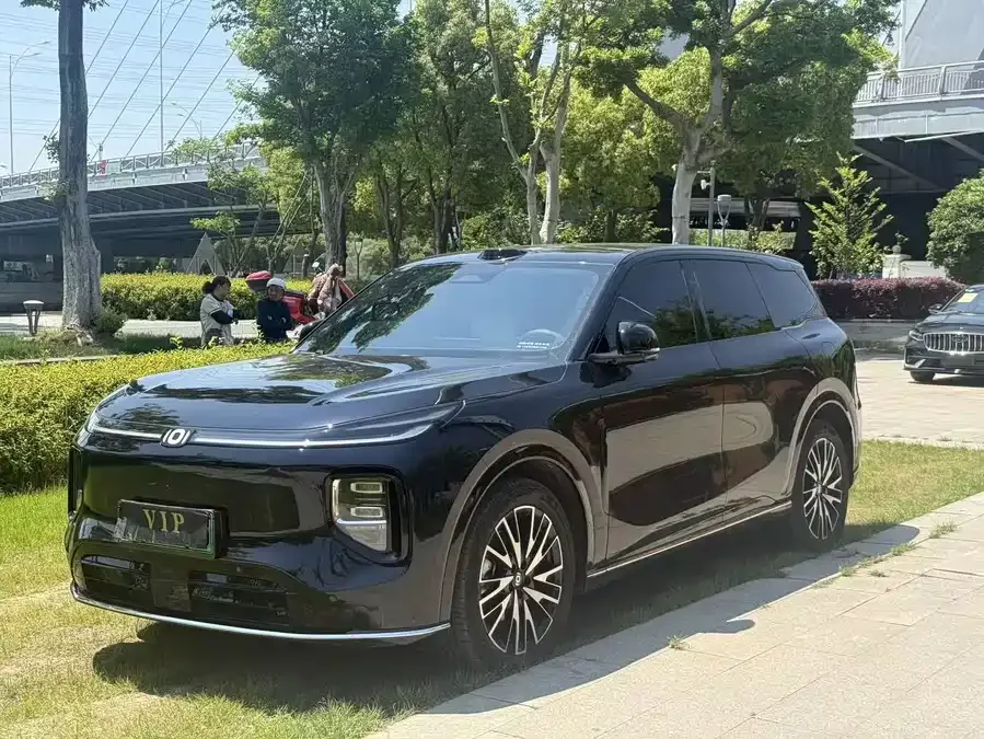 Changan Nevo Q07 2025