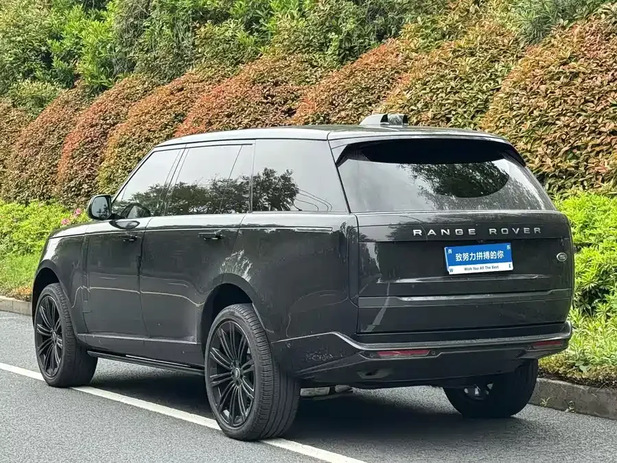 Land Rover Range Rover Range Rover 2024 3.0 L6 400PS Grand Extended Edition 7 Seaters 2024 — миниатюра 4