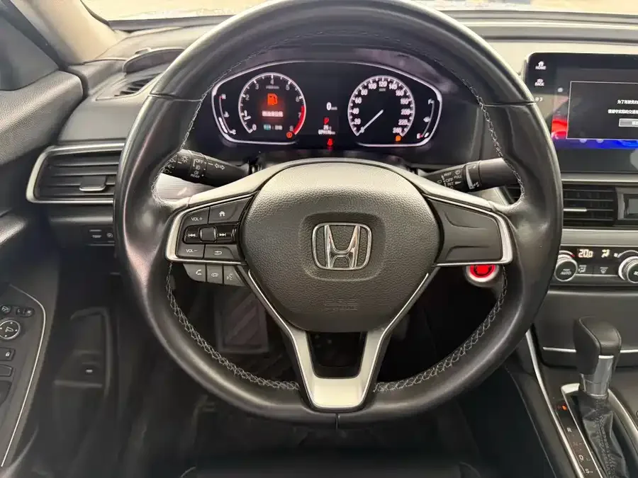 Honda Accord Accord 2022 260TURBO Deluxe Edition 2022 — миниатюра 5