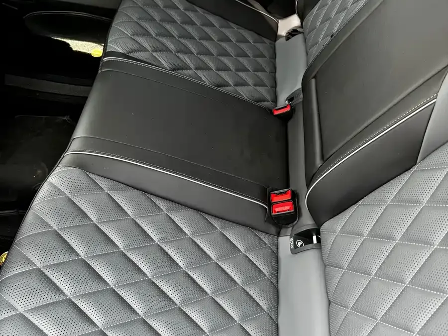 Volkswagen Sagitar 2024 Sagitar 300TSI DSG Beyond Edition 2024 — миниатюра 5