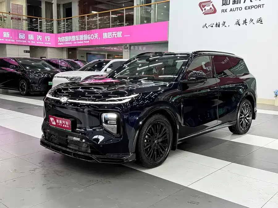 Changan Nevo Q07 2025 215 Premium Edition 2025 — фото 1, купить с доставкой в Москву