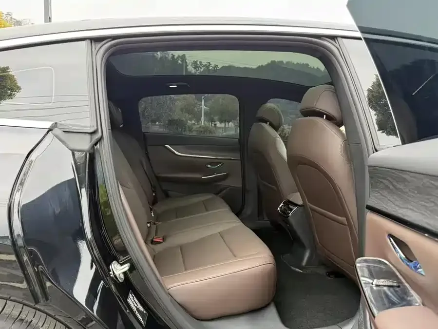 Changan A07 2026 Extra Long Blue Whale Pure Electric Version 730 Luxury 2025 — миниатюра 3