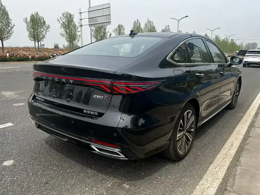 Chery Arrizo 8 PRO Chery Arrizo 8 PRO 2025 1.6T DCT Luxury+ 2025 — миниатюра 3