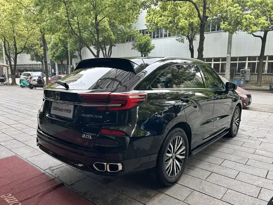 Honda Avancier 2020 Crown Road 370TURBO 2WD Luxury Edition 2022 — миниатюра 2