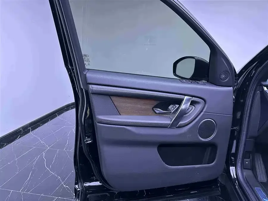Land Rover Pre-owned Discovery Sports Discovery Sport 2022 facelift 249PS R-Dynamic S performance version 5-seater 2022 — миниатюра 5